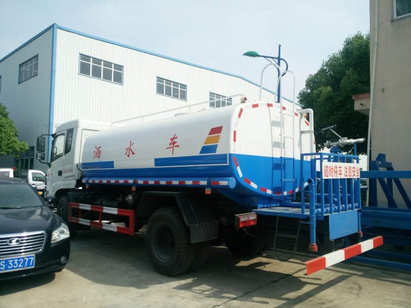 湖北成龙威：品牌实力与市场表现的深度对比